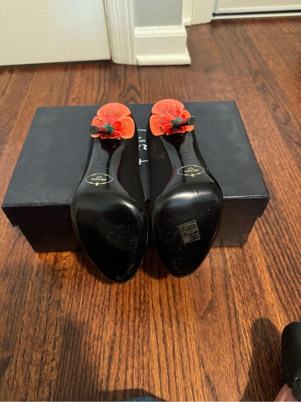 Vintage Prada Linea Rossa Black Satin Peep-Toe Pumps - Hand Painted Tulip Heel - Picture 9 of 11